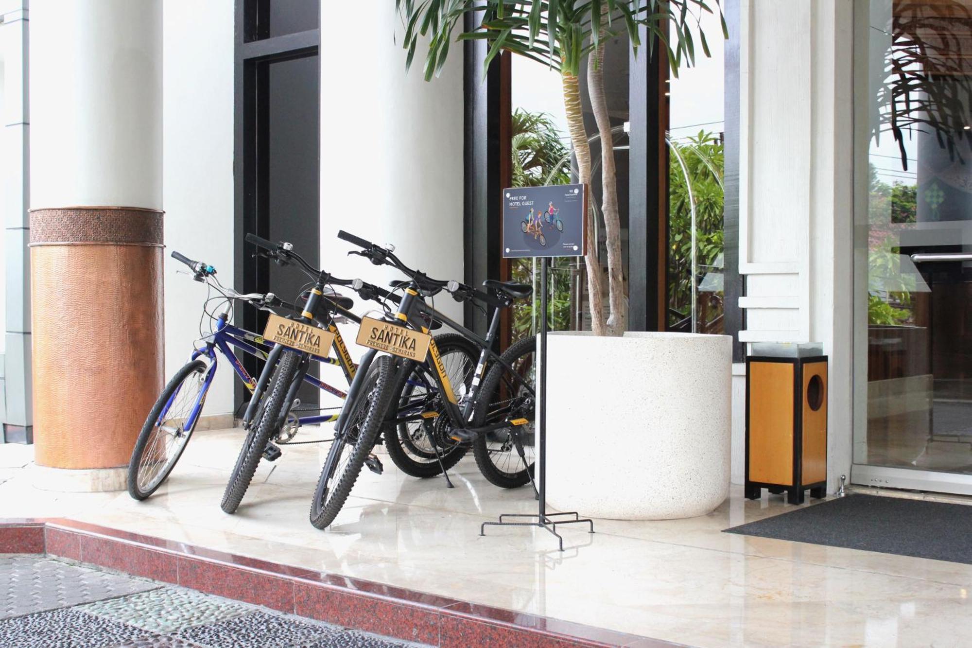 Hotel Santika Premiere Semarang Exterior foto